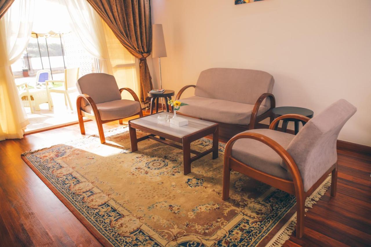 Jewel Maadi Cabins And Club Каир Экстерьер фото
